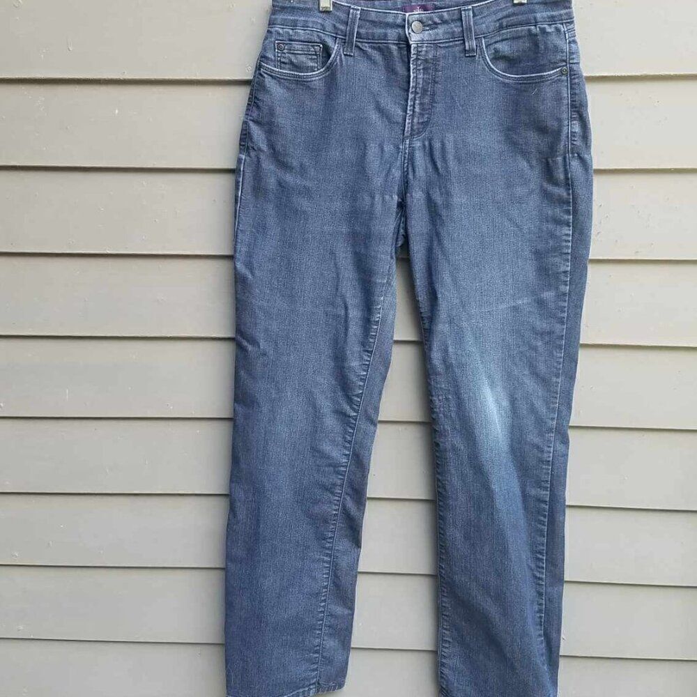 NYDJ Straight Leg Blue Jeans w Bling on Back Pockets size 10
